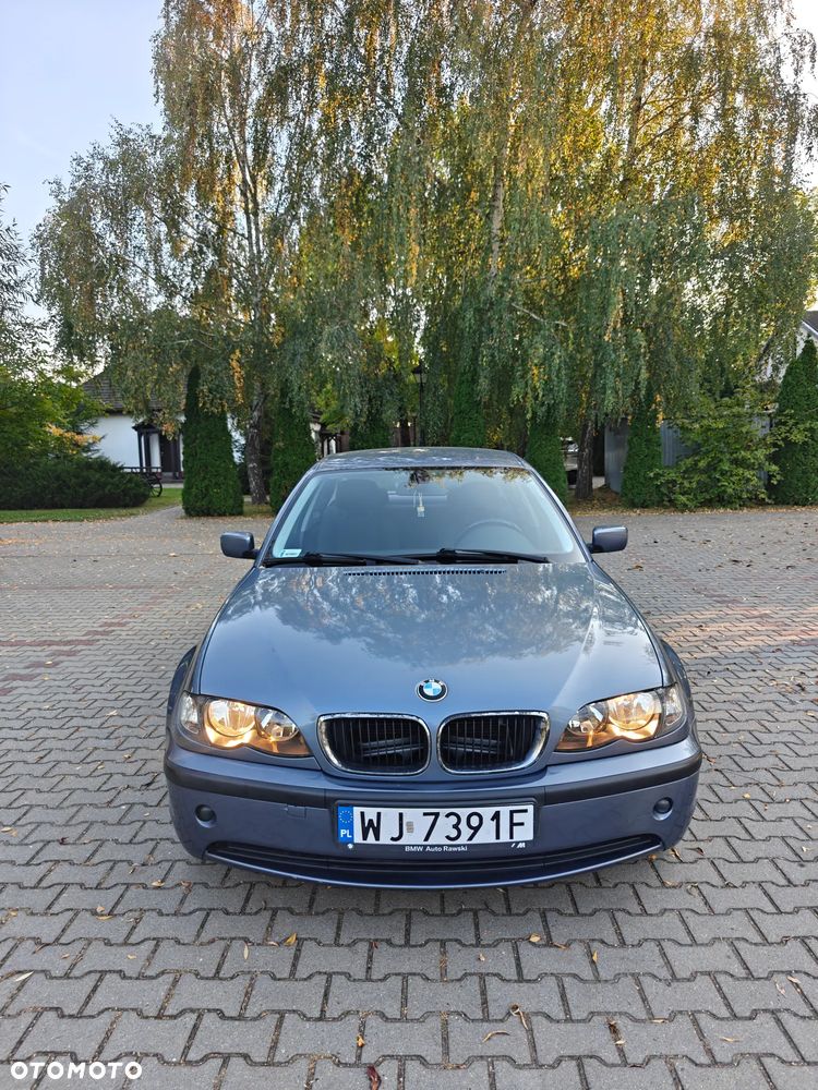 BMW Seria 3 318i - 12