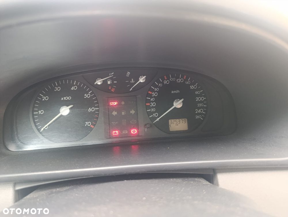 Renault Laguna 1.8 Alize - 4