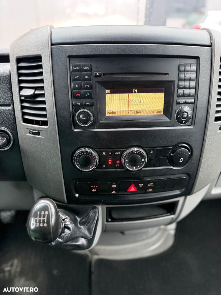 Mercedes-Benz Sprinter - 7