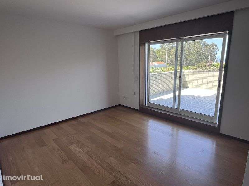 T2 com terraço Madalena praia - Grande imagem: 5/11