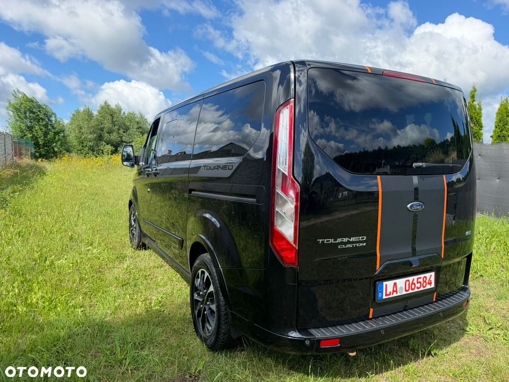 Ford Tourneo Custom - 5
