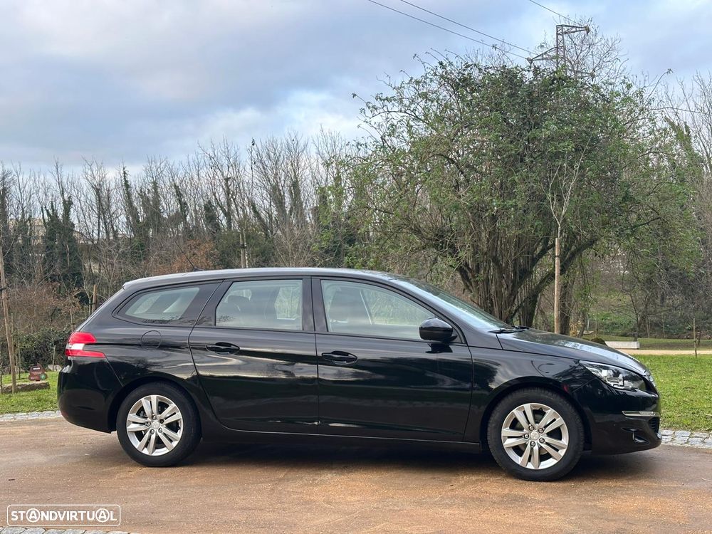 Peugeot 308 SW - 11