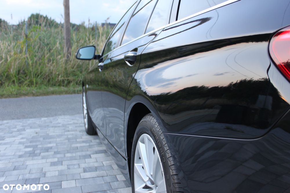 BMW Seria 5 530d xDrive - 13
