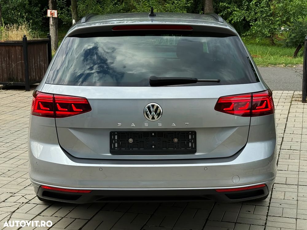 Volkswagen Passat 1.6 TDI SCR DSG Business - 13