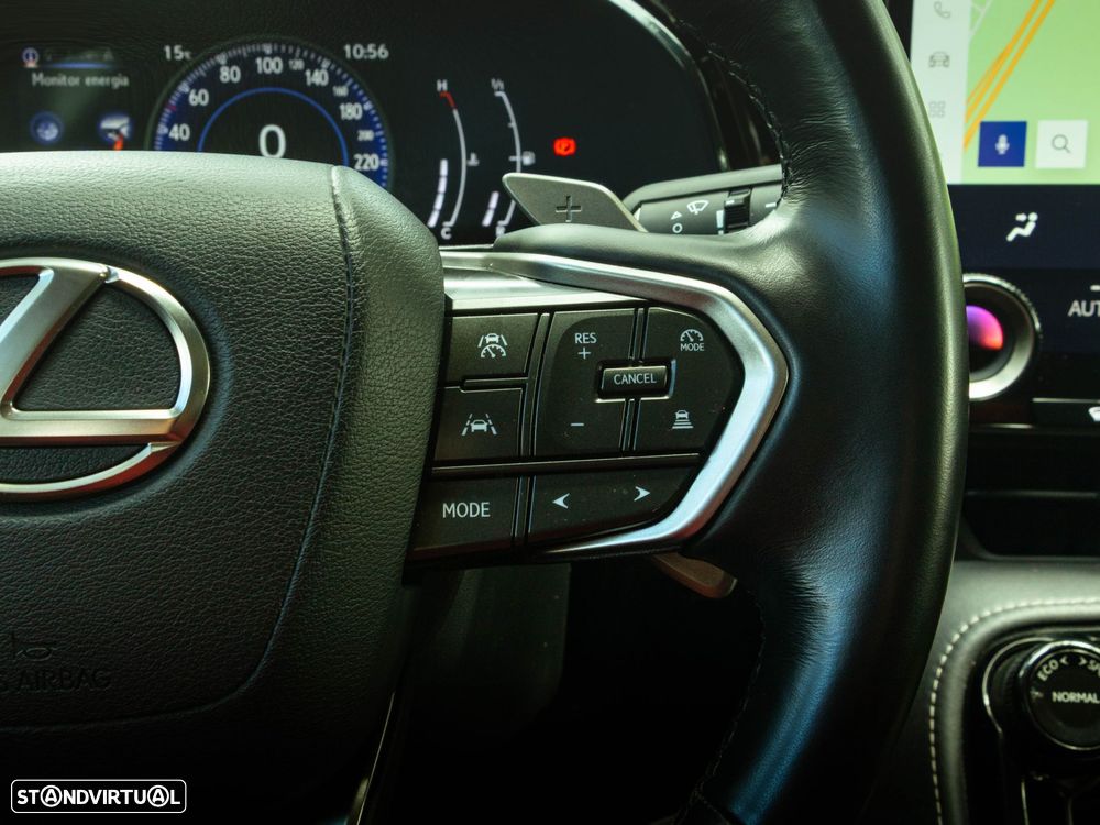 Lexus NX 350h Executive+ - 32