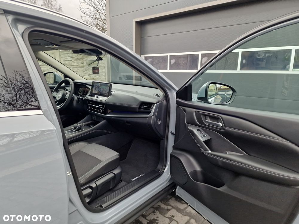Nissan Qashqai 1.3 DIG-T MHEV Xtronic N-Connecta - 23
