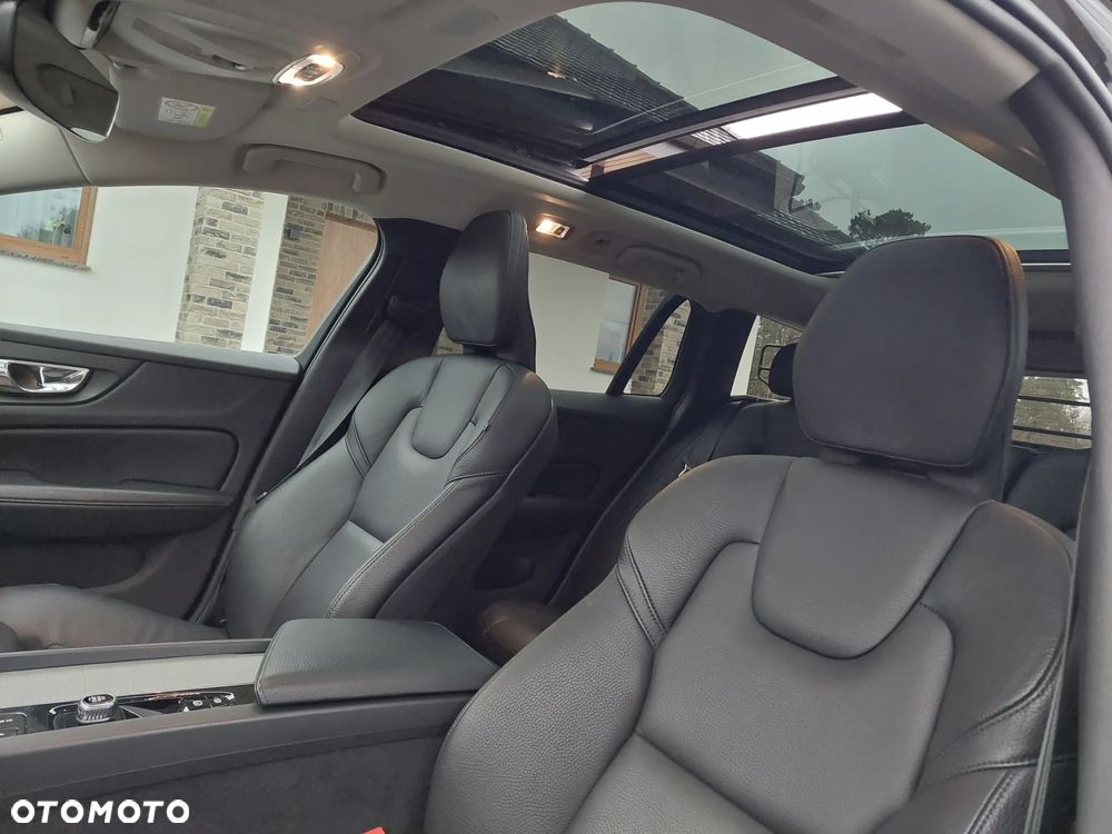 Volvo V60 B3 B DKG Inscription - 11