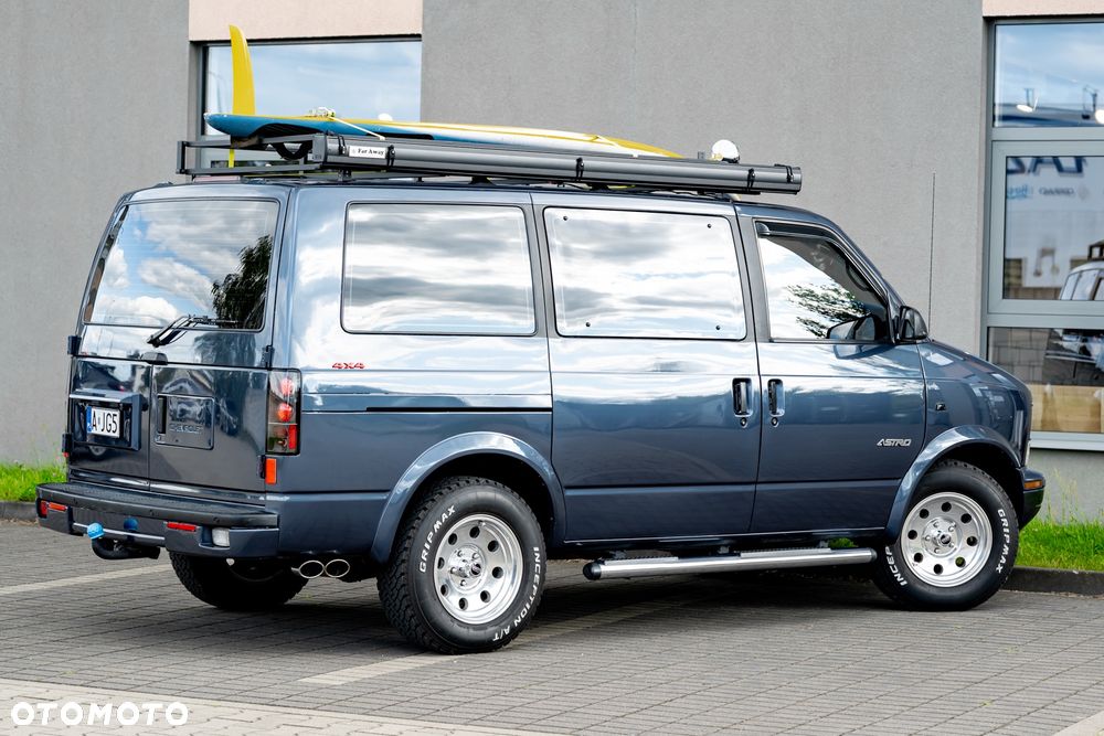 Chevrolet Astro - 12