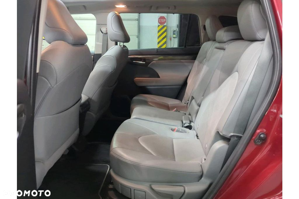 Toyota Highlander - 10