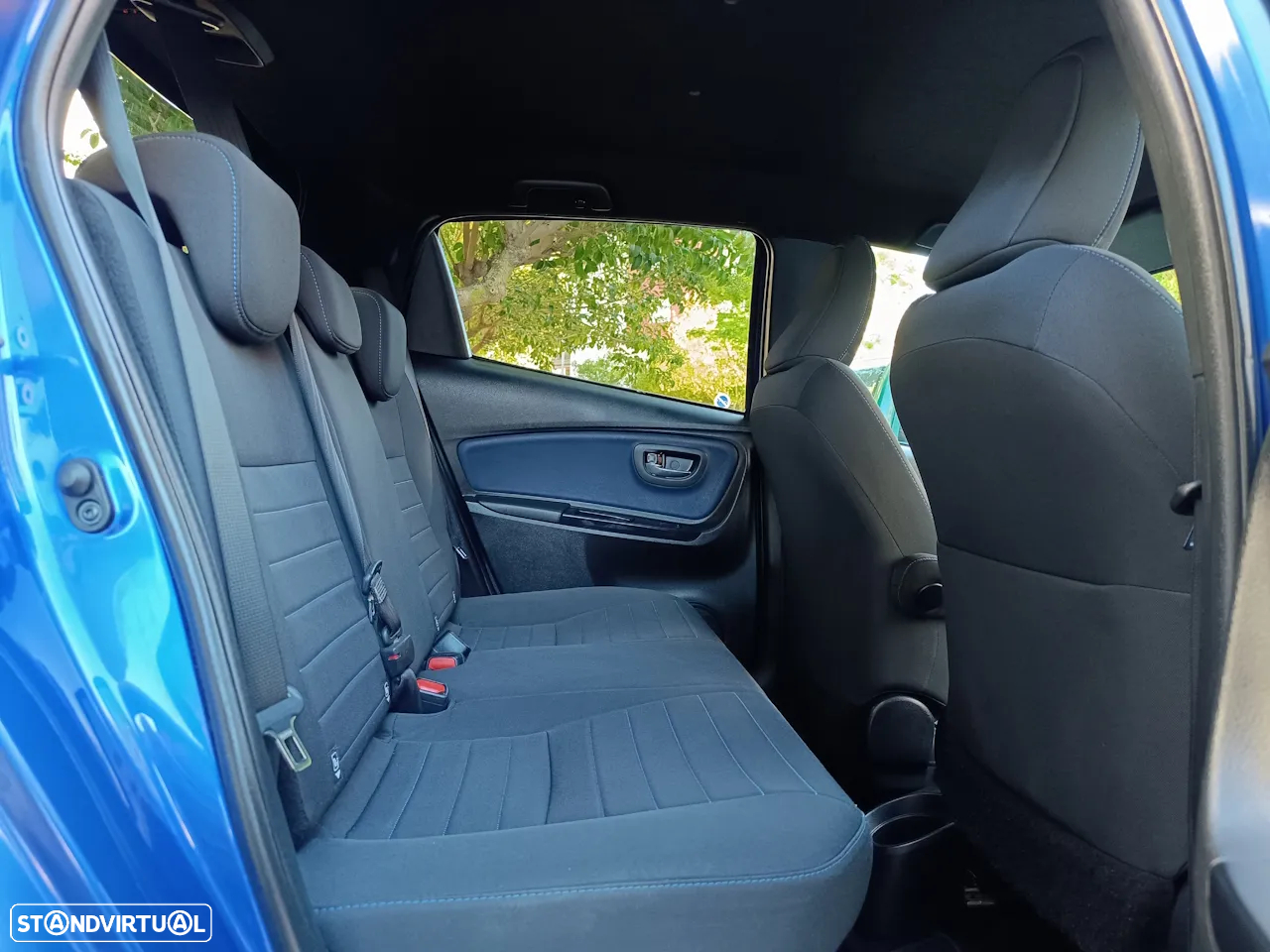 Toyota Yaris 1.5 HSD Square Collec.Blue - 28