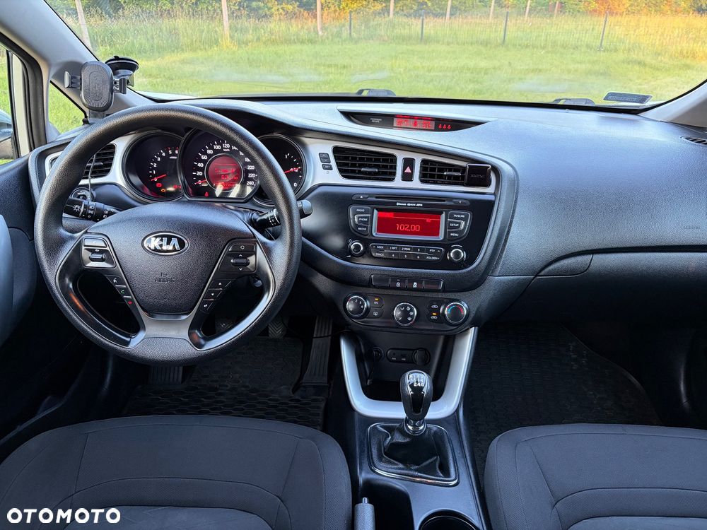 Kia Ceed 1.6 CRDi M - 13