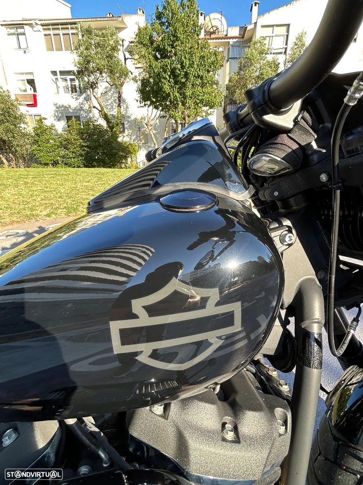 Harley-Davidson Softail Fat Bob 114 - 13