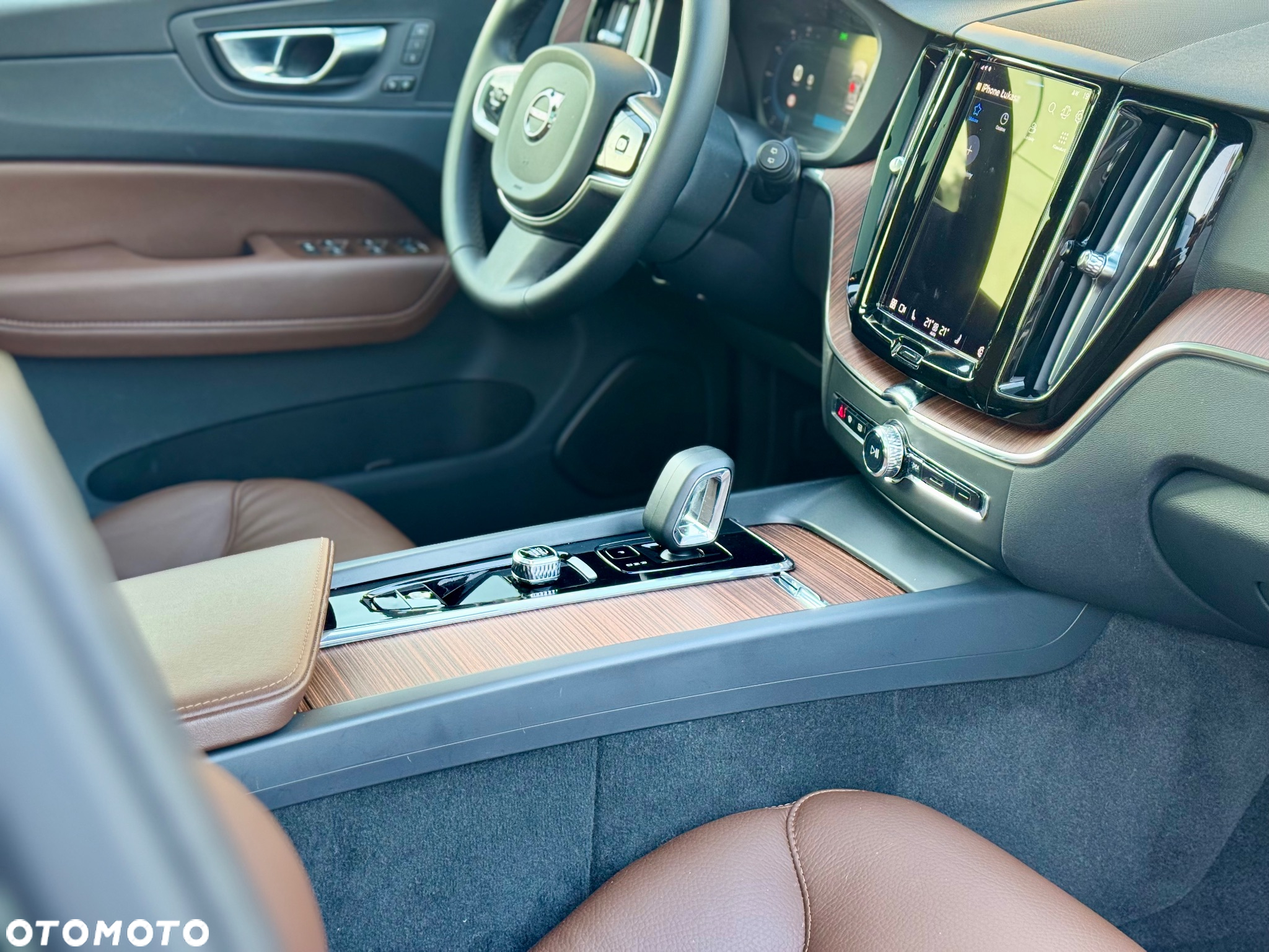 Volvo XC 60 B5 B AWD Plus Bright - 15