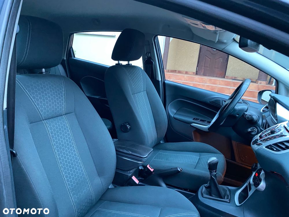 Ford Fiesta 1.25 Titanium - 25