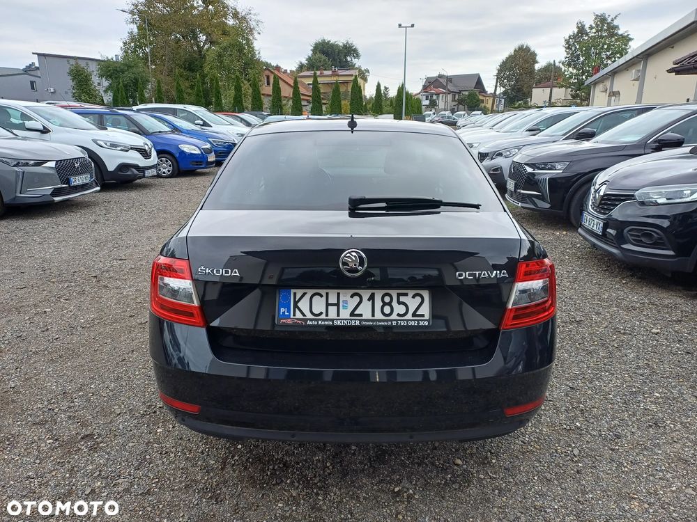 Skoda Octavia 1.6 TDI DSG Clever - 5