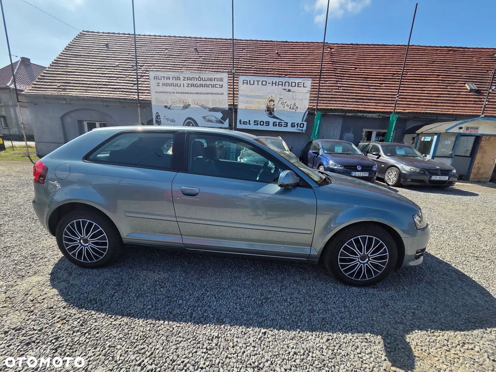 Audi A3 3-drzwiowe 2.0 TDI DPF Attraction S tronic - 3