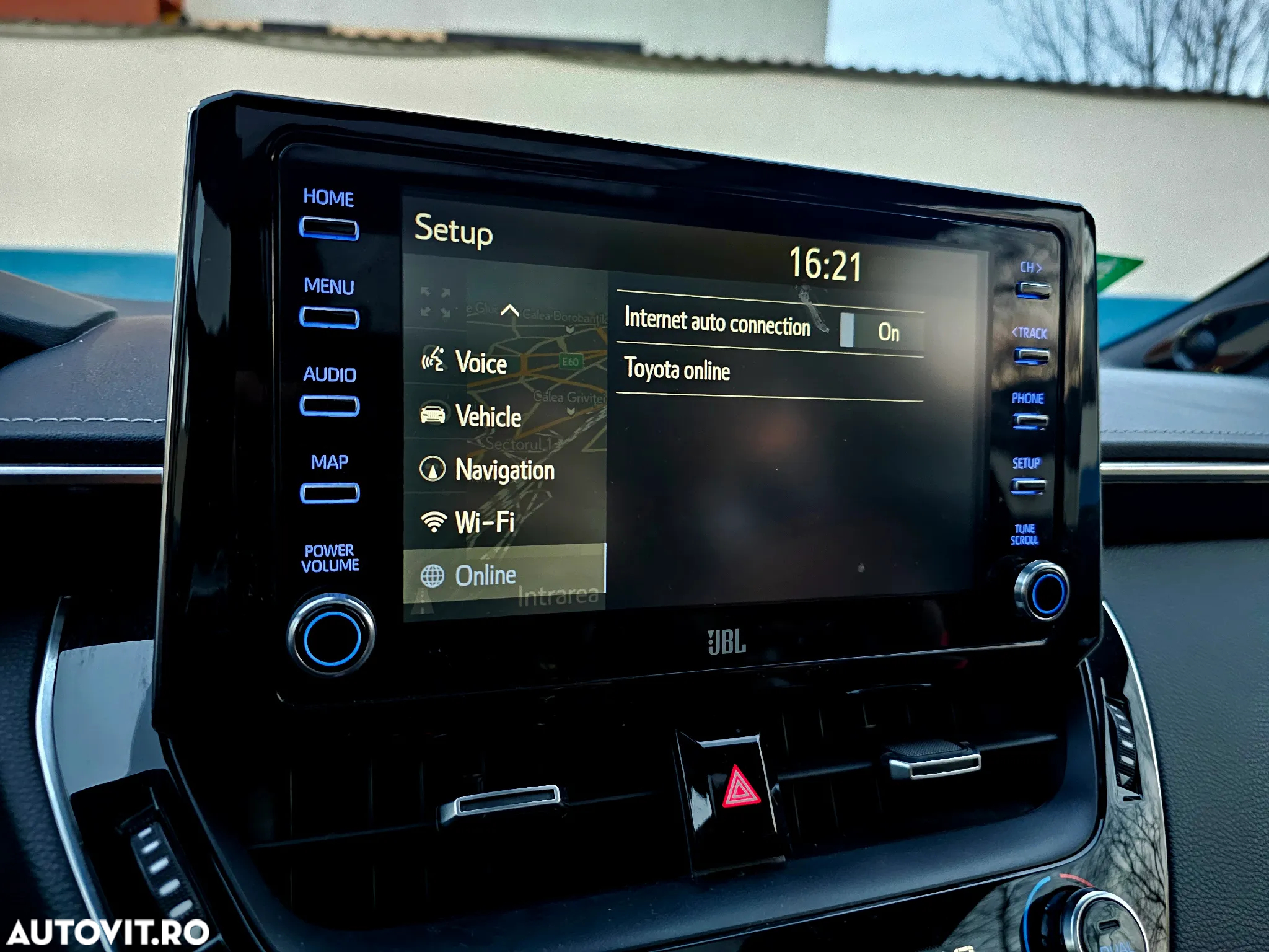Toyota Corolla 2.0 HSD Exclusive Plus GR Sport Bi-Tone - 34