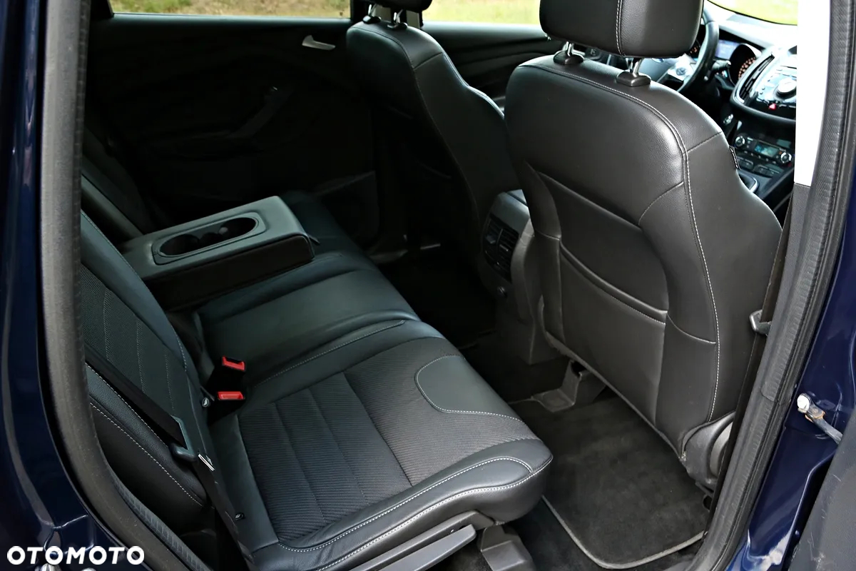 Ford Kuga 2.0 TDCi 4x4 Trend - 32