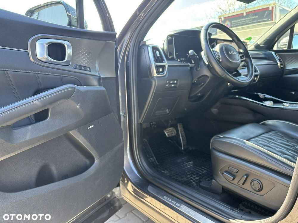 Kia Sorento - 10
