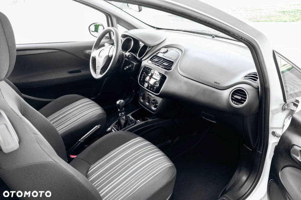 Fiat Punto 1.2 Easy Pakiet Easy Plus - 23