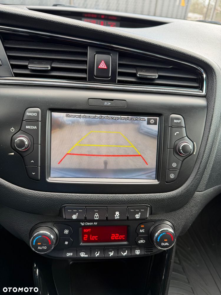 Kia Ceed 1.6 CRDi 136 ISG GT Line - 14