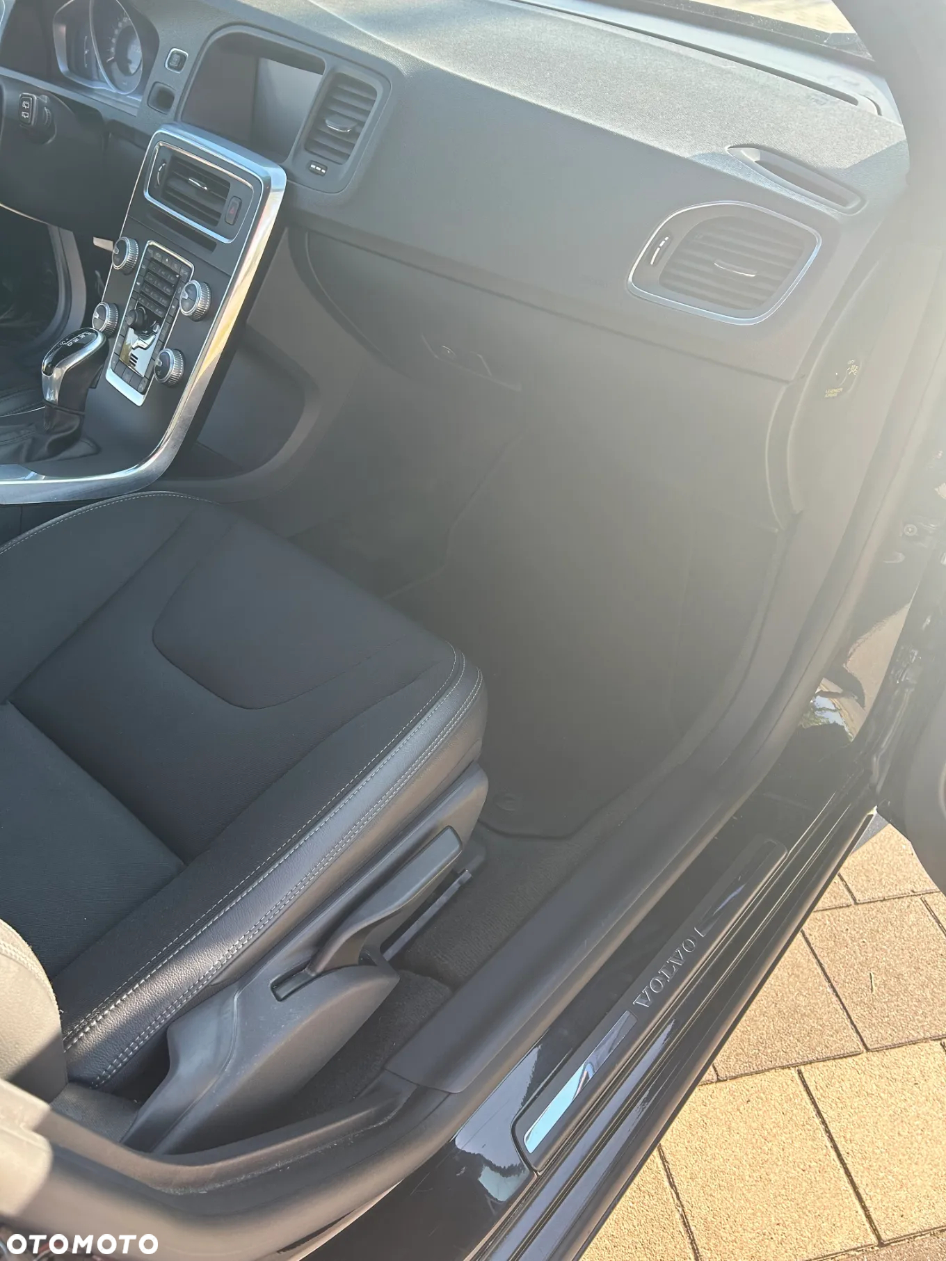 Volvo V60 D4 Geartronic Momentum - 9