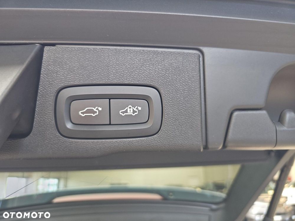 Volvo XC 60 B5 B AWD Inscription - 19