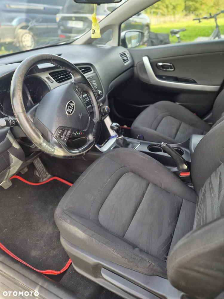 Kia Ceed - 8