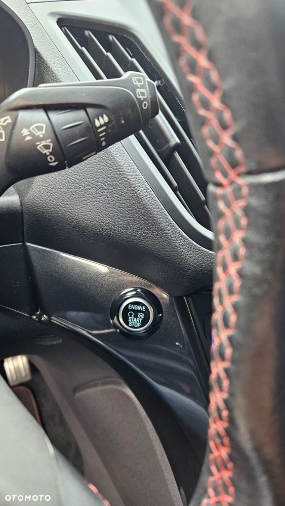 Ford Kuga 2.0 TDCi AWD ST-Line - 17