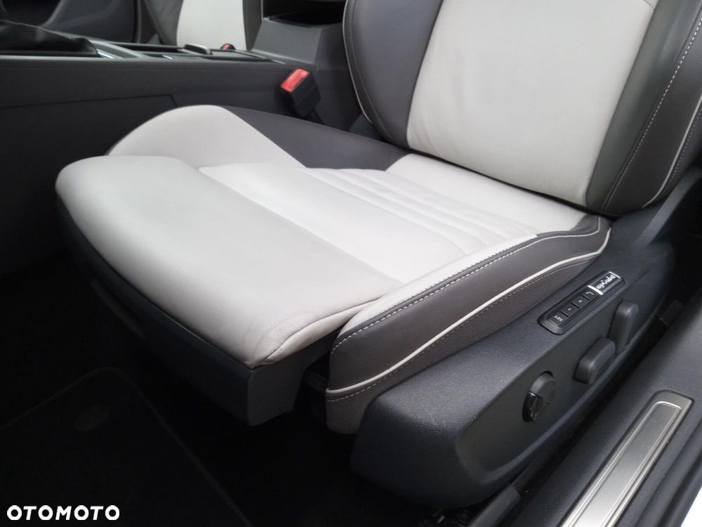 Volkswagen Arteon 2.0 TDI 4Motion Elegance DSG - 12