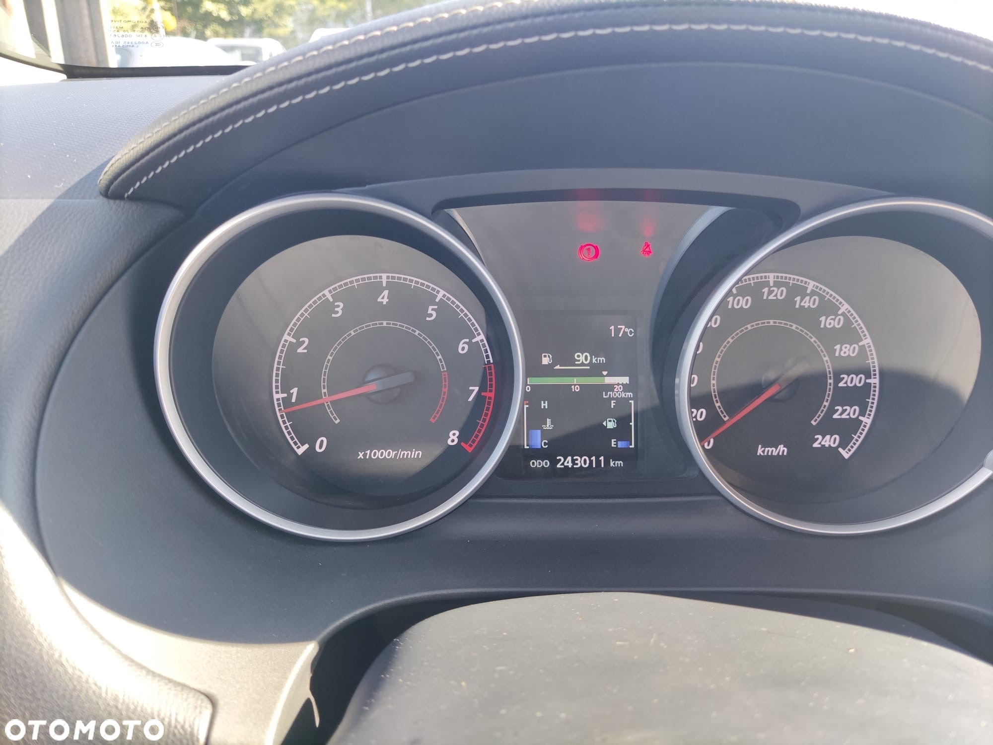 Mitsubishi Outlander 2.0 Intense + NAVI 2WD EU5 - 20