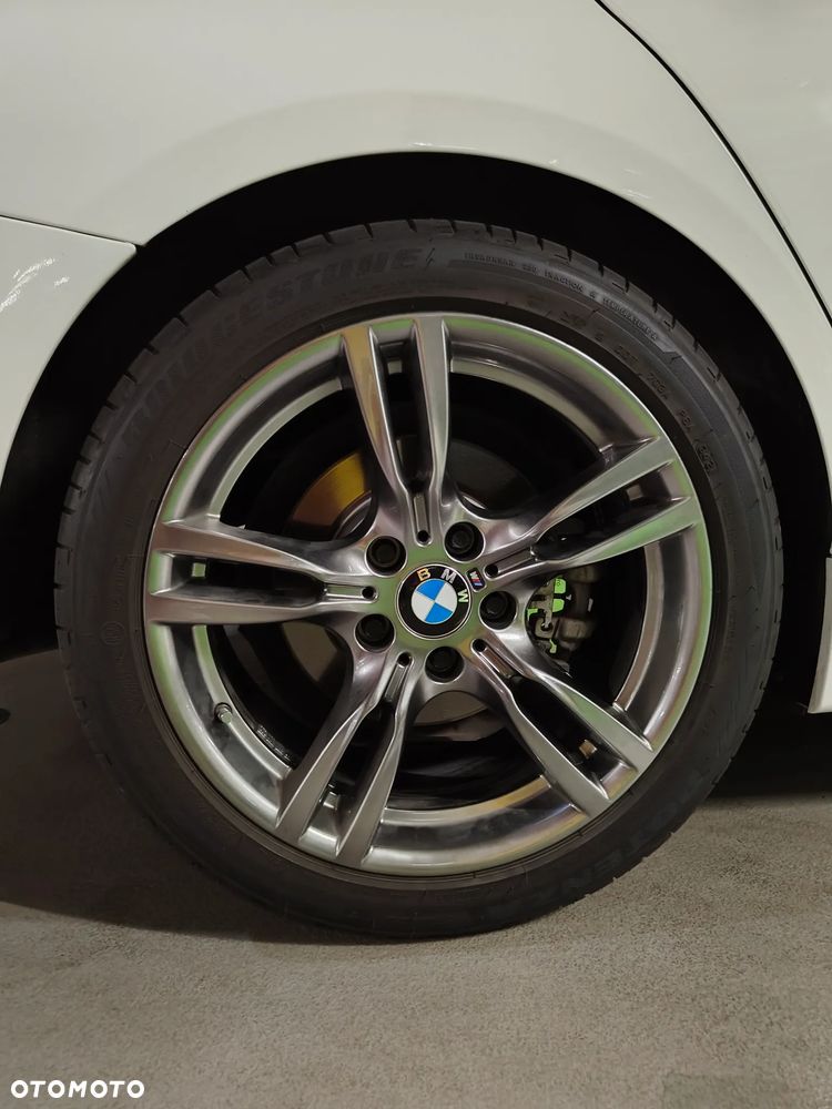 BMW Seria 3 330i Sport Line Sport - 27