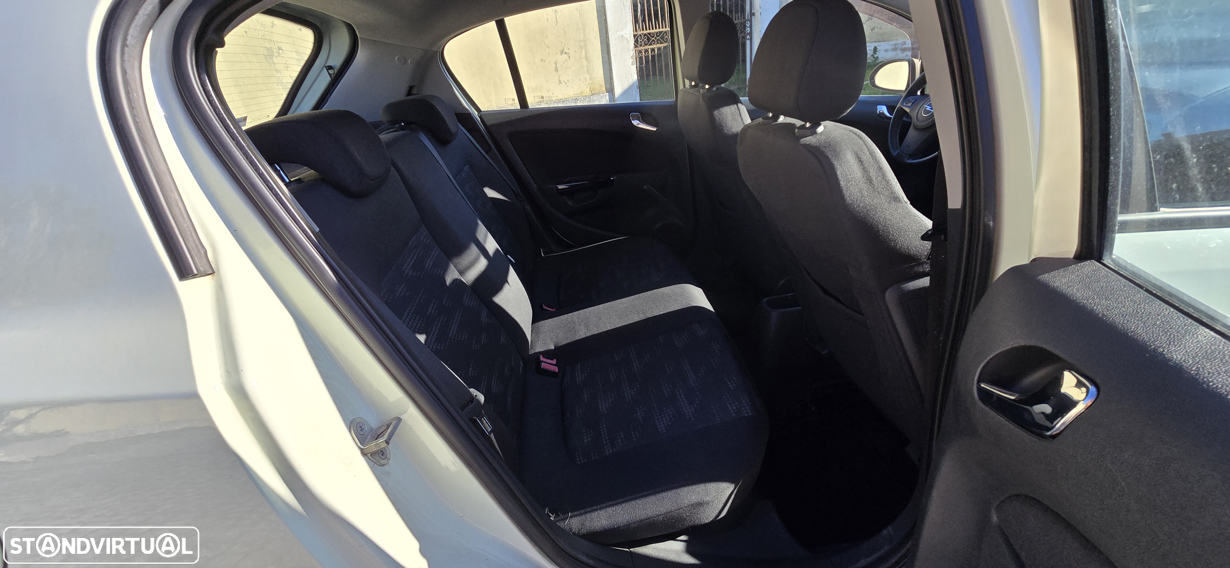 Opel Corsa 1.2 Enjoy - 12