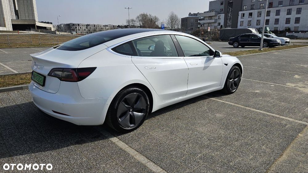 Tesla Model 3 Standard Reichweite Plus Hinterradantrieb - 19