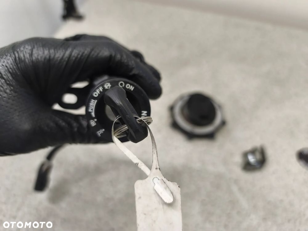 Stacyjka, zamek, korek wlewu paliwa Triumph Trident 660 2022 - 2