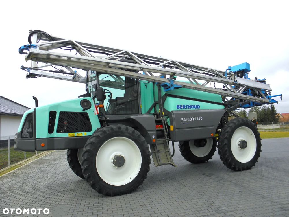 Berthoud Raptor 4240 36 M, GPS Trimble Automatyczne wylaczanie sekcji, Nie Malowany, Stan Bardzo Dobry - 8