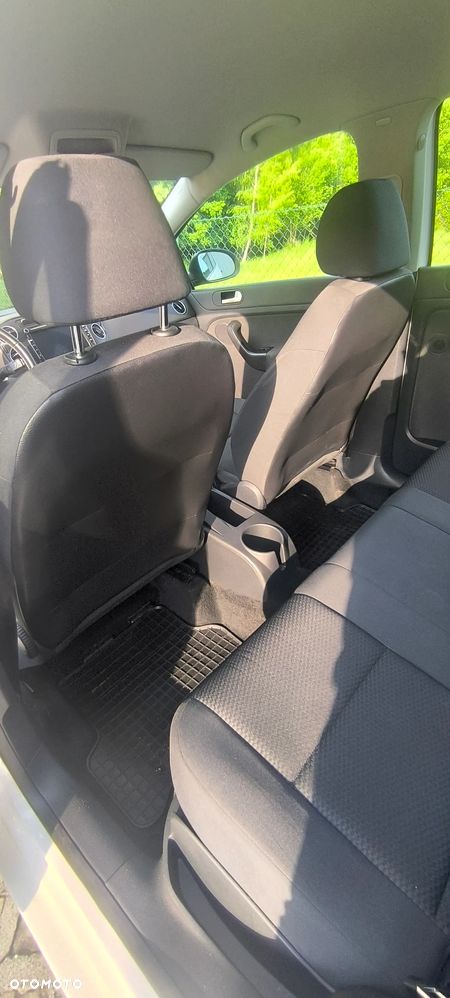 Volkswagen Golf 1.6 TDI Comfortline - 11