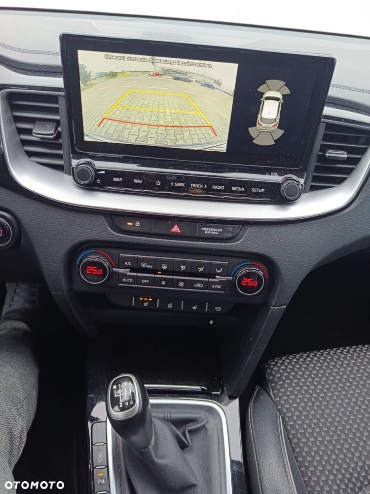 Kia XCeed 1.5 T-GDI L Business Line - 7