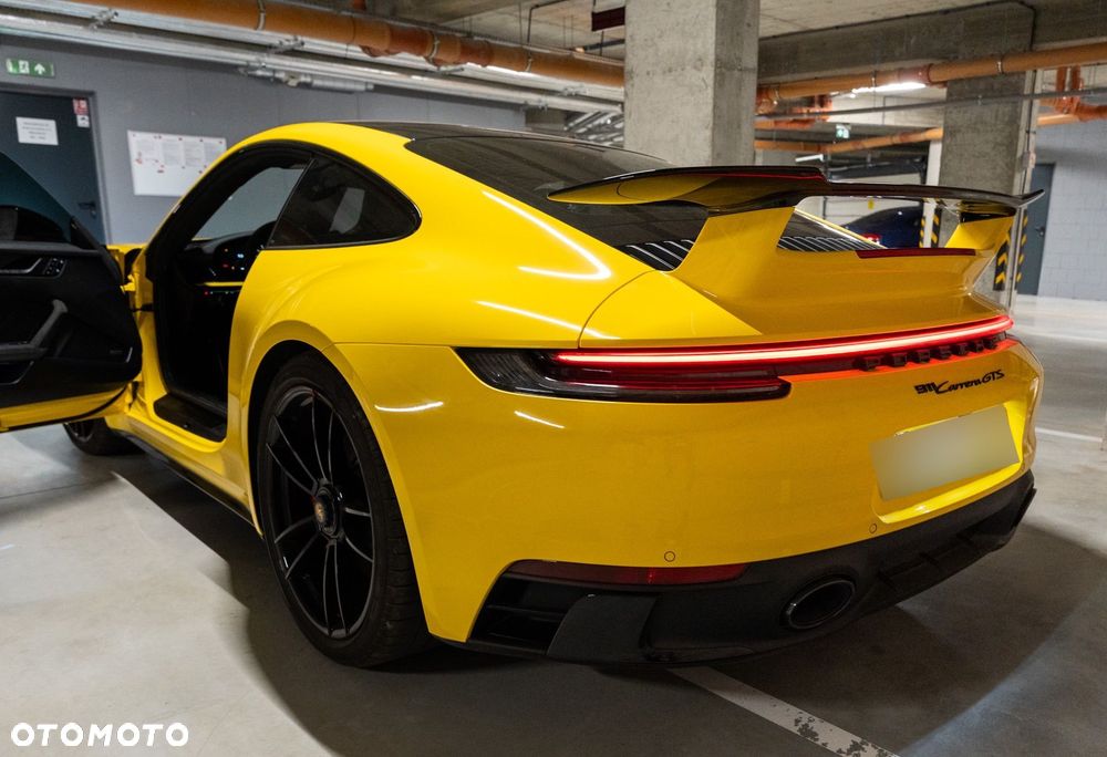 Porsche 911 Carrera GTS PDK - 3