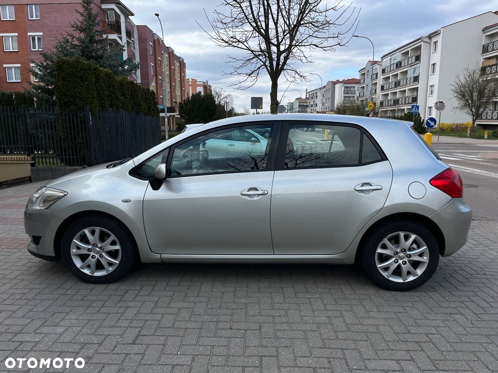 Toyota Auris 1.4 D-4D - 2