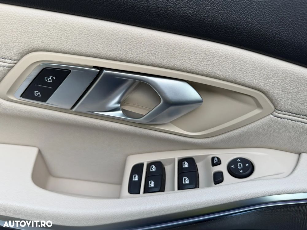 BMW Seria 3 330i Aut. M Sport - 17