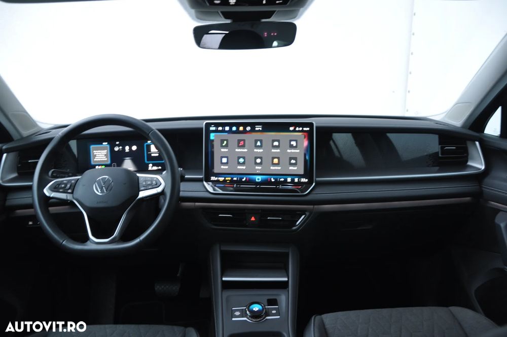 Volkswagen Tayron 2.0 TDI SCR 4MOTION DSG Life - 16