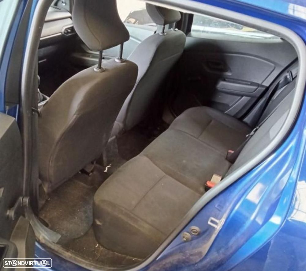 Dacia Sandero - 3