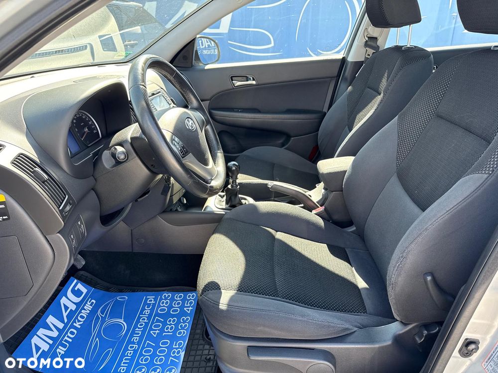 Hyundai i30 1.6 CRDi Style - 13