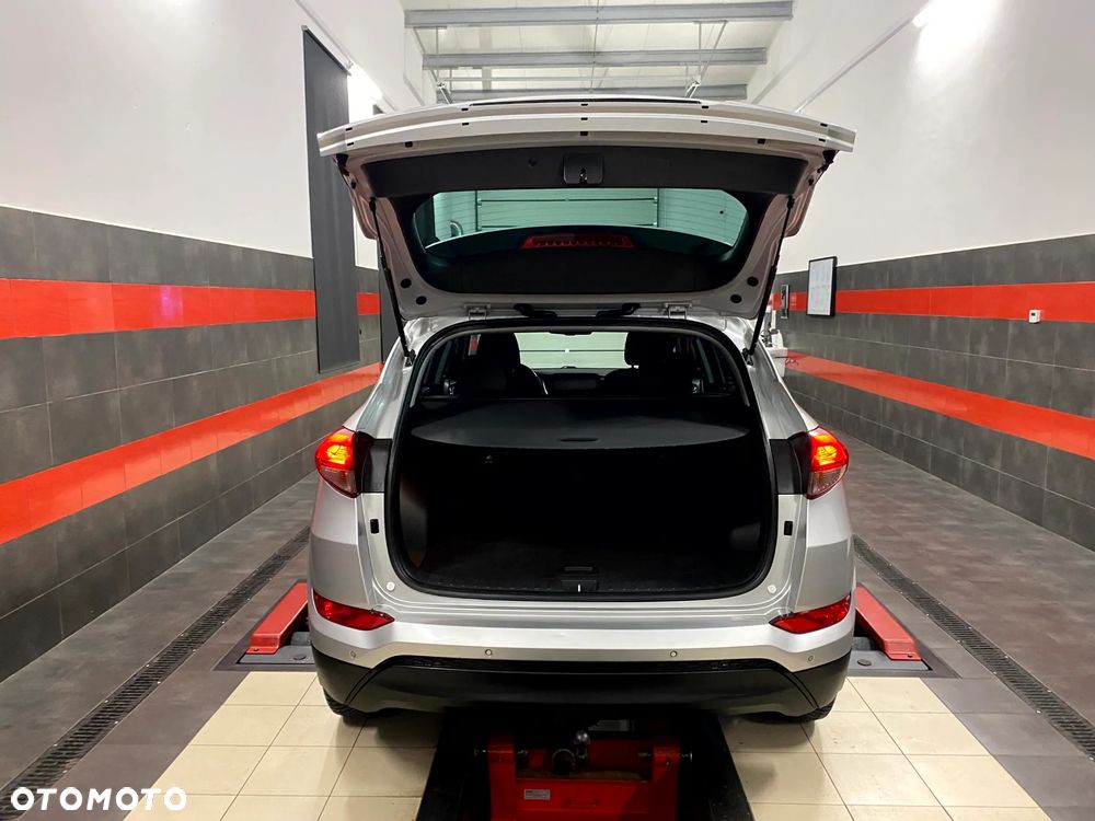 Hyundai Tucson blue 1.7 CRDi 2WD Style - 15