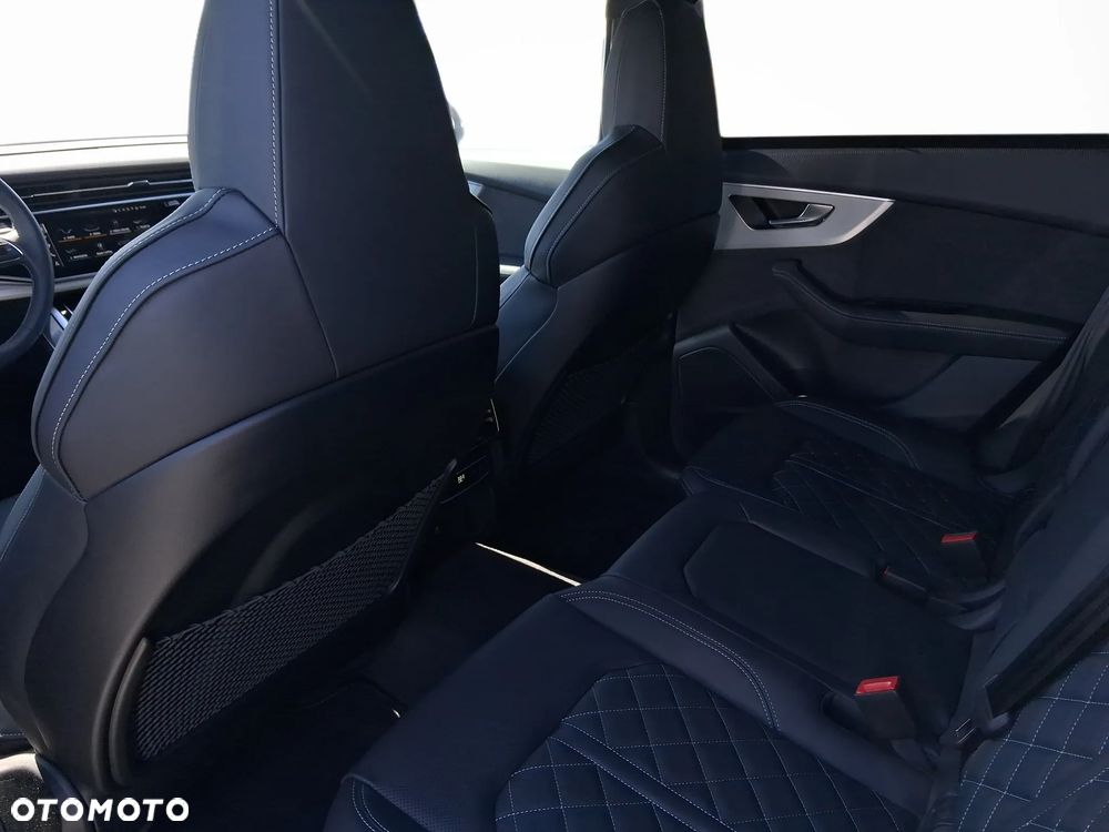 Audi Q8 55 TFSI mHEV Quattro Tiptronic - 28