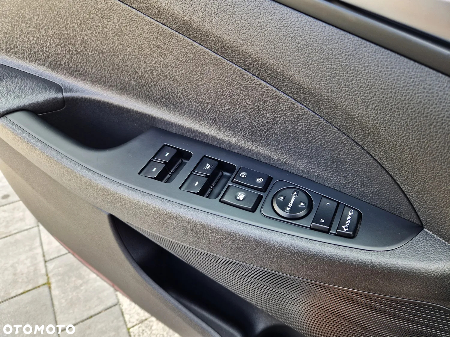 Hyundai Tucson 1.6 GDi 2WD Select - 36