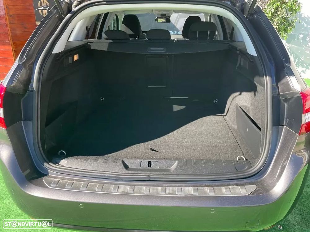 Peugeot 308 SW PureTech 110 Stop & Start Style - 8