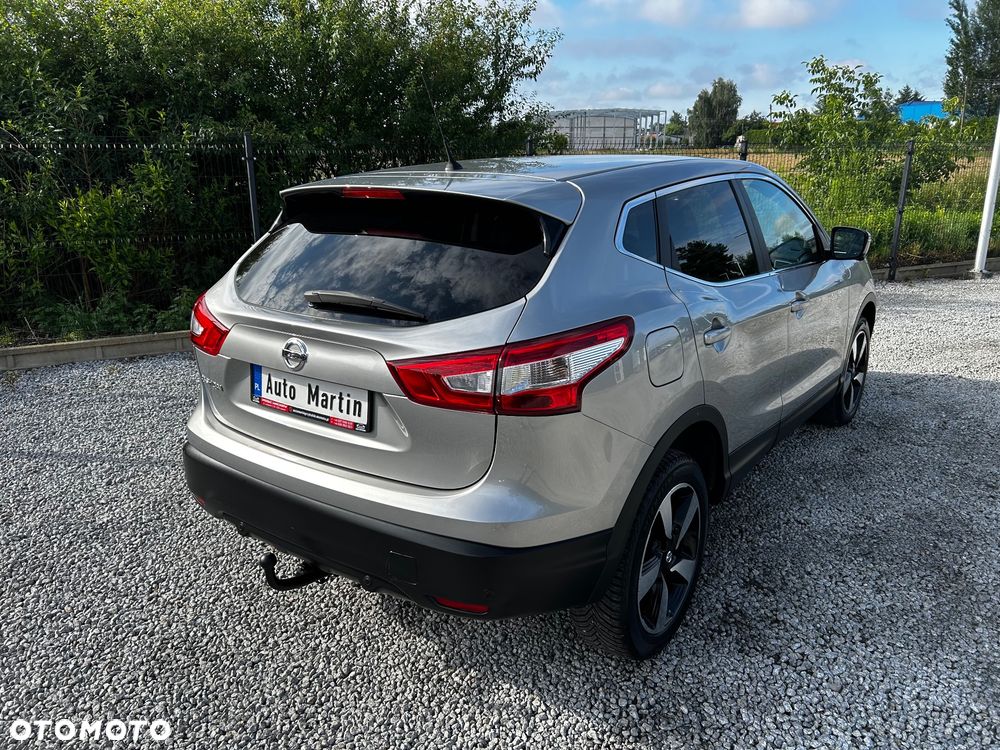Nissan Qashqai 1.6 DIG-T N-Connecta - 8