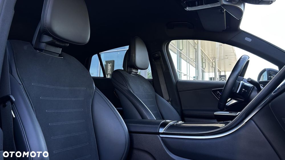 Mercedes-Benz GLC 300 d mHEV 4-Matic AMG Line - 25